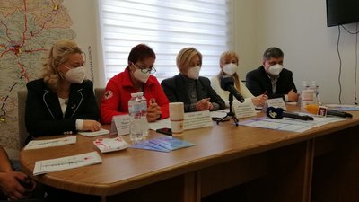 На Тернопільщині невакцинованих держслужбовців відсторонятимуть від роботи