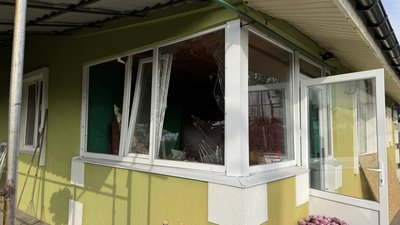 У Полтаві через падіння російського безпілотника пошкоджені близько 16 приватних домоволодінь У Полтаві через падіння російського безпілотника пошкоджені близько 16 приватних домоволодінь