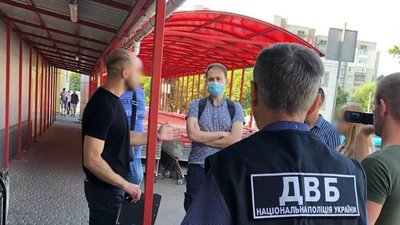 У Львові затримали трьох людей, яких підозрюють у продажі підроблених ПЛР-тестів