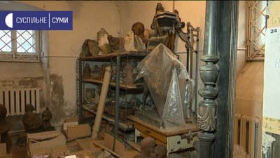 Сумський обласний художній музей руйнується, стіни покриті пліснявою Сумський обласний художній музей руйнується, стіни покриті пліснявою