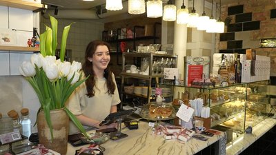 Як у Запоріжжі ресторани й пекарні працюють без світла