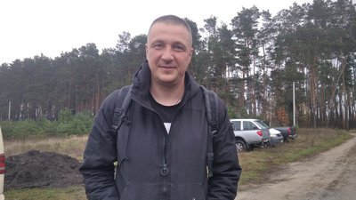 Пройшов на протезі майже 100 кілометрів: ветеран АТО з Житомира Олександр Швецов купив шість автівок для ЗСУ Пройшов на протезі майже 100 кілометрів: ветеран АТО з Житомира Олександр Швецов купив шість автівок для ЗСУ