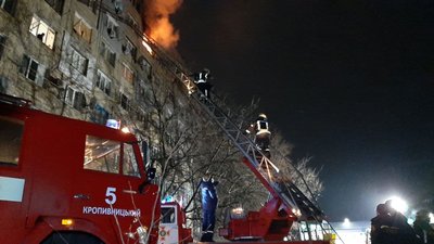 У Кропивницькому горять три квартири у гуртожитку У Кропивницькому горять три квартири у гуртожитку