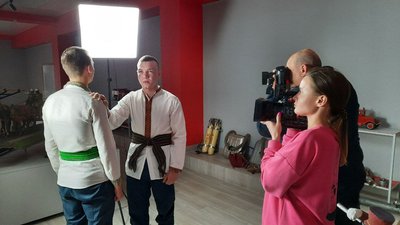 Рятувальники у вишиванках: у Тернополі переселенцям влаштували фотосесію Рятувальники у вишиванках: у Тернополі переселенцям влаштували фотосесію