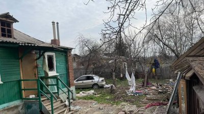 Наслідки влучання російського БпЛА у Немишлянському районі Харкова