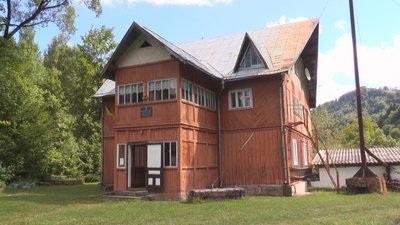 Закриття гірської гімназії на Франківщині: батьки обурюються, мер Косова пояснює своє рішення