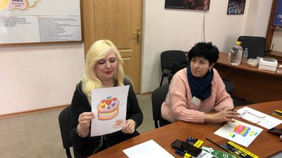 Крила підтримки. У Миколаєві дружини та матері військовополонених завершили курс психологічної допомоги Крила підтримки. У Миколаєві дружини та матері військовополонених завершили курс психологічної допомоги