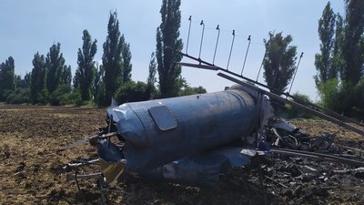 На Миколаївщині впав гелікоптер. Двоє людей загинули На Миколаївщині впав гелікоптер. Двоє людей загинули