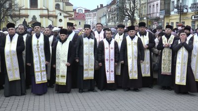 Міжконфесійний молебень за мир в Україні провели у Франківську