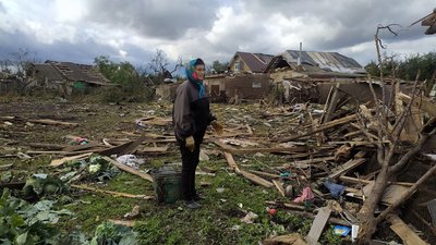 Буревій в Бурині на Сумщині: що розповідають очевидці Буревій в Бурині на Сумщині: що розповідають очевидці
