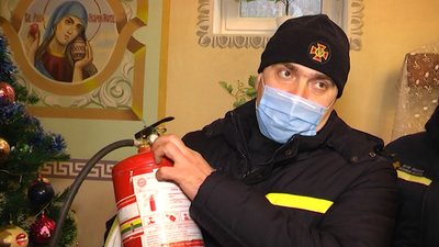 Перевірили сигналізацію, вогнегасники та шляхи евакуації: на Рівненщині проінспектували інтернат Перевірили сигналізацію, вогнегасники та шляхи евакуації: на Рівненщині проінспектували інтернат
