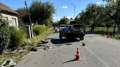 У ДТП на Закарпатті одна людина загинула, ще троє — травмовані У ДТП на Закарпатті одна людина загинула, ще троє — травмовані