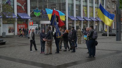 У Дніпрі влаштували ходу до Дня пам'яті та примирення, — фоторепортаж У Дніпрі влаштували ходу до Дня пам'яті та примирення, — фоторепортаж