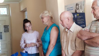 Пацієнти лікарів Червоного Хреста Пацієнти лікарів Червоного Хреста