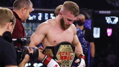 Франківець переміг у професійному турнірі зі змішаних єдиноборств