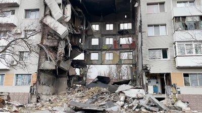 "Поки є можливість - будемо допомагати": запорізькі волонтери у Бахмуті "Поки є можливість - будемо допомагати": запорізькі волонтери у Бахмуті