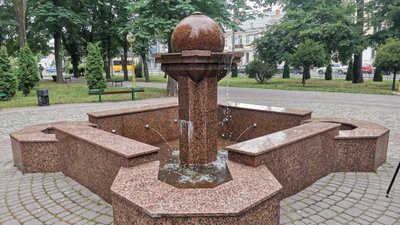 Фонтан у Полтаві Фонтан у Полтаві