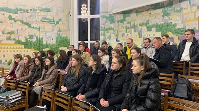 На Тернопільщині християни віри євангельської готуються відзначати Різдво 25 грудня На Тернопільщині християни віри євангельської готуються відзначати Різдво 25 грудня