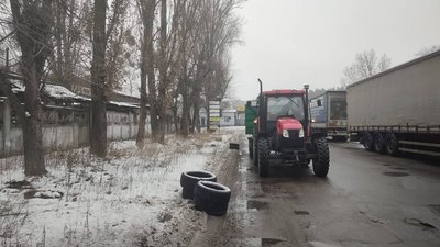 Район Дарниці в Києві очистили від вживаних автомобільних шин