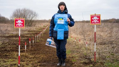 У Києві відкрили виставку, яка демонструє вплив вибухонебезпечних предметів на життя людей У Києві відкрили виставку, яка демонструє вплив вибухонебезпечних предметів на життя людей