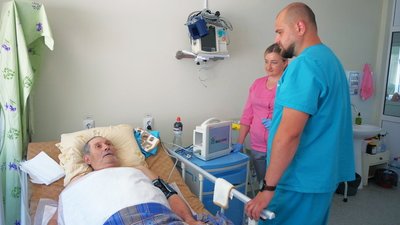 "Через війну залишили домівки". У лікарні на Вінниччині працевлаштувалися 10 медиків-переселенців