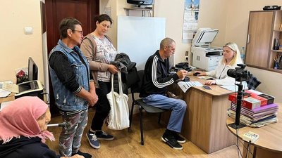 На Житомирщині зріс попит на оформлення закордонних паспортів людьми похилого віку На Житомирщині зріс попит на оформлення закордонних паспортів людьми похилого віку