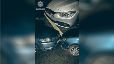 ДТП за участі трьох машин у Чернігові: виявили водія з ознаками спʼяніння