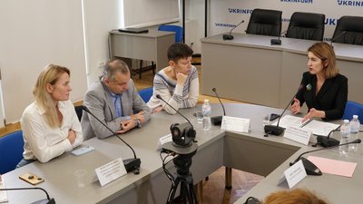 В Україні планують створити стратегію відвідування місць пам’яті війни В Україні планують створити стратегію відвідування місць пам’яті війни