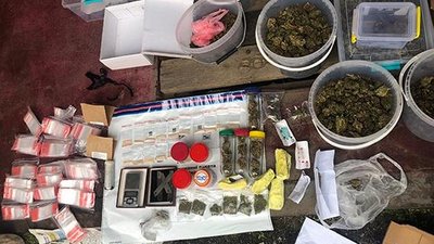 Миколаївські поліцейські вилучили у чоловіка партію психотропів і канабісу на мільйон гривень Миколаївські поліцейські вилучили у чоловіка партію психотропів і канабісу на мільйон гривень