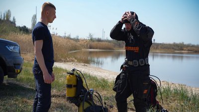 У Миколаєві обстежують прибережні зони на наявність вибухонебезпечних предметів У Миколаєві обстежують прибережні зони на наявність вибухонебезпечних предметів