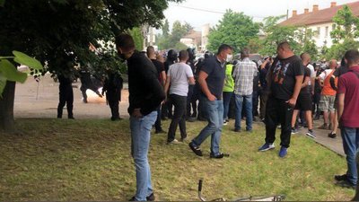 Отримав легку контузію: головний коп Рівненщини розповів про конфлікт у Березному Отримав легку контузію: головний коп Рівненщини розповів про конфлікт у Березному