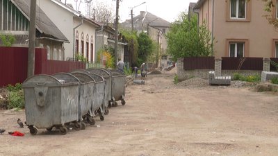 Десятки років без ремонту. У Франківську продовжили лагодити вулицю Стефаника Десятки років без ремонту. У Франківську продовжили лагодити вулицю Стефаника
