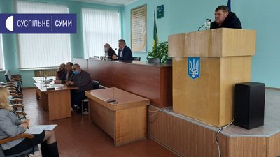 Протест проти фірми-орендаря землі. У Ромнах на Сумщині люди перекривали трасу "Суми-Київ" Протест проти фірми-орендаря землі. У Ромнах на Сумщині люди перекривали трасу "Суми-Київ"