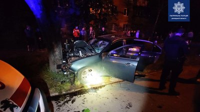У Маріуполі вночі стались три аварії: є травмовані, заблокований рух У Маріуполі вночі стались три аварії: є травмовані, заблокований рух