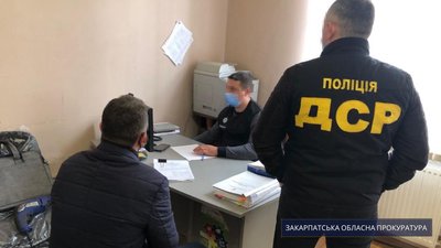 Майже півмільйона збитків: посадовця Закарпатської обласної ради судитимуть за службову недбалість