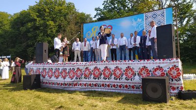 Момент оголошення про встановлення рекорду. Момент оголошення про встановлення рекорду.