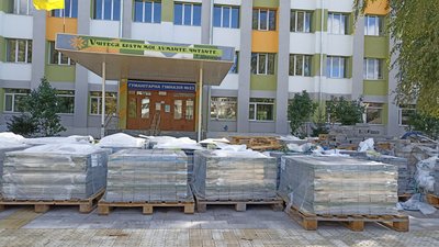 Реставрація навчального корпусу початкової школи гуманітарної гімназії №23 у Житомирі на завершальному етапі Реставрація навчального корпусу початкової школи гуманітарної гімназії №23 у Житомирі на завершальному етапі
