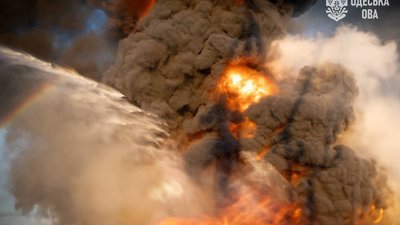 Пожежа, обстріл, атака, вторгнення РФ в Україну, обстріл Одещини 5 жовтня 2026 року