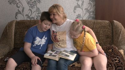Вікторія Лупікс з дітьми Вікторія Лупікс з дітьми