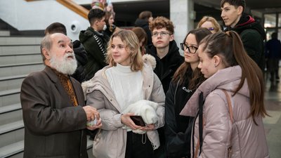 художник і студенти художник і студенти