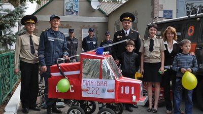 Сімейна справа. Історія родини з-під Одеси, яка у трьох поколіннях працює в ДСНС Сімейна справа. Історія родини з-під Одеси, яка у трьох поколіннях працює в ДСНС