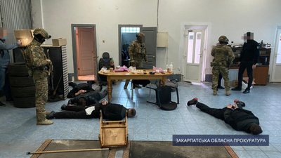 На отриманні хабара затримано посадовця одного з відділів МВС на Закарпатті На отриманні хабара затримано посадовця одного з відділів МВС на Закарпатті