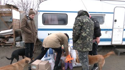 День волонтера: рівняни завезли допомогу в притулок для котів і собак День волонтера: рівняни завезли допомогу в притулок для котів і собак