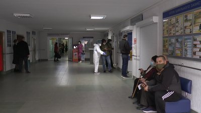 В Івано-Франківській обласній лікарні тимчасово згортають два відділення для пацієнтів з COVID В Івано-Франківській обласній лікарні тимчасово згортають два відділення для пацієнтів з COVID