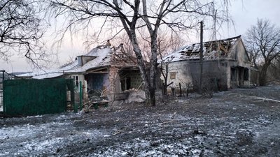 Росія завдала ударів керованими авіабомбами по селу Вільхуватка на Харківщині, зруйнована хата Росія завдала ударів керованими авіабомбами по селу Вільхуватка на Харківщині, зруйнована хата