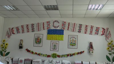 "Моє улюблене заняття": у терцентрі на Полтавщині пенсіонери займаються вишиванням "Моє улюблене заняття": у терцентрі на Полтавщині пенсіонери займаються вишиванням