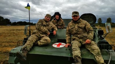 Військовий медик Ярослав Садиков на фронті Військовий медик Ярослав Садиков на фронті