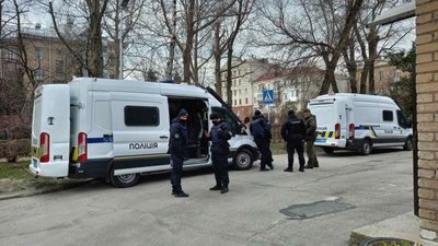 Сесію Запорізької міської ради перенесли на два тижні Сесію Запорізької міської ради перенесли на два тижні