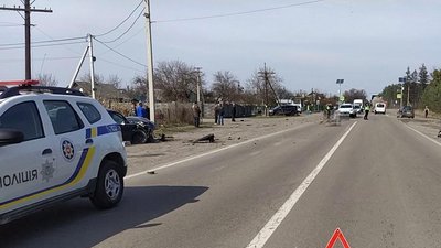 На Рівненщині у ДТП загинув скутерист. Водійка авто у лікарні - поліція На Рівненщині у ДТП загинув скутерист. Водійка авто у лікарні - поліція