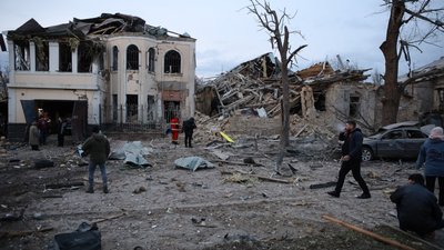 Херсон, обстріли, авіаудар